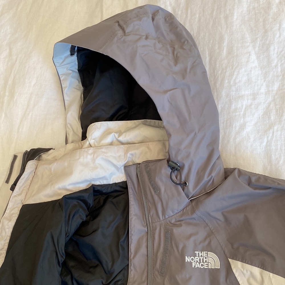 The North face double shelled jacket / size S / white and grey - Picture 10 of 16